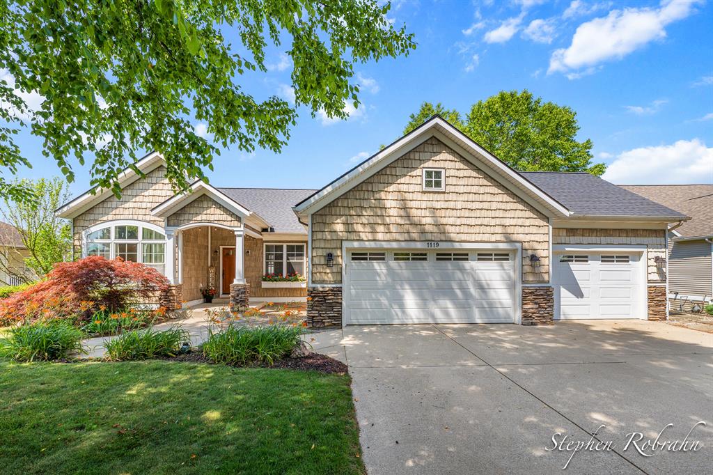 1119 Mid Bluff Drive , Zeeland, Michigan image 1