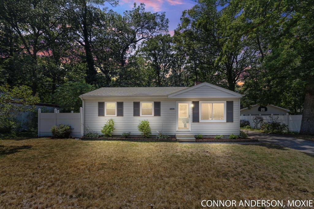 1828 Dykhouse Avenue , Grand Haven, Michigan image 1