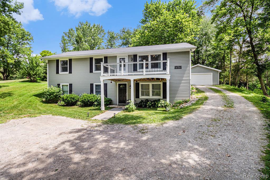 4445 Angels Pass , Pinckney, Michigan image 1