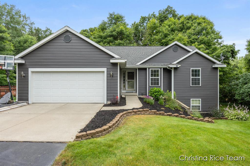 15411 Cedar Leaf Court , Cedar Springs, Michigan image 1