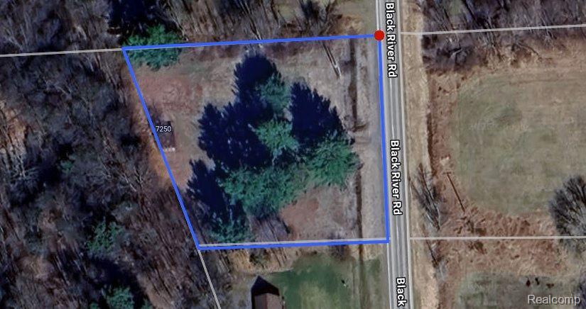 7250 Black River Road , Croswell, Michigan image 1