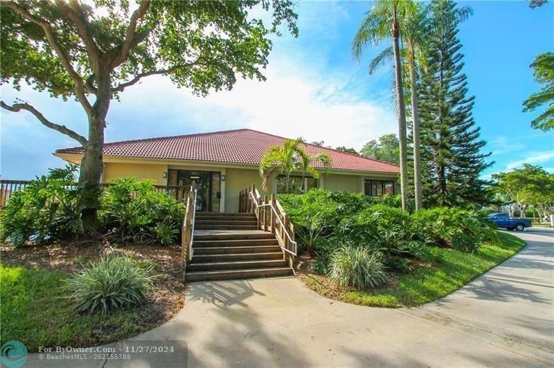 109 Lake Emerald Dr #110, Oakland Park, Florida image 38