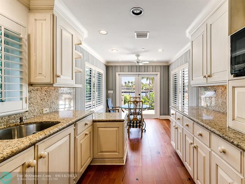 1833 SE 7th St, Fort Lauderdale, Florida image 14