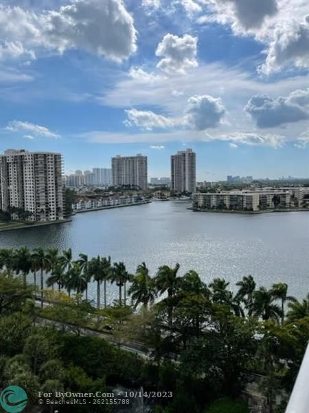 2801 NE 183rd St #1208, Aventura, Florida image 21
