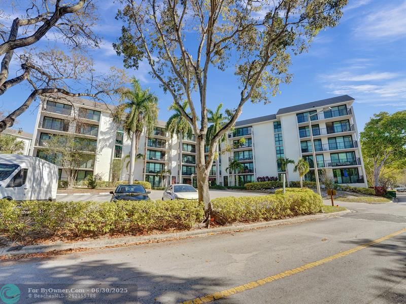 1101 River Reach Drive #205, Fort Lauderdale, Florida image 7
