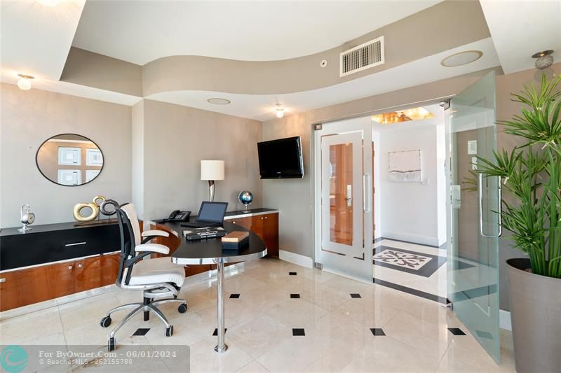 1st Floor Office