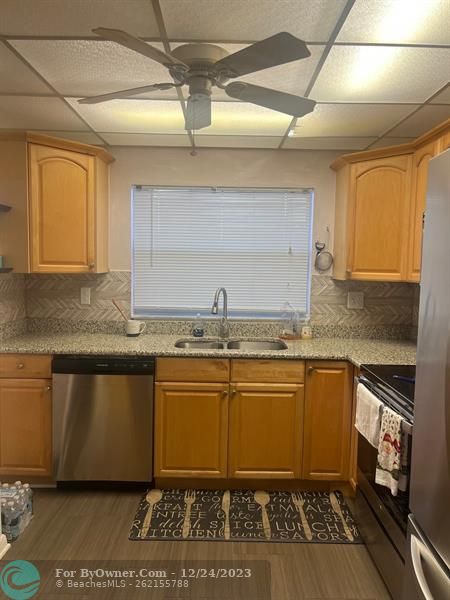9481 Sunrise Lakes Blvd #208, Sunrise, Florida image 3