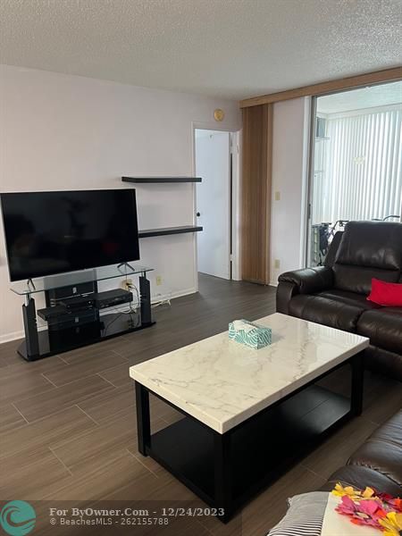 9481 Sunrise Lakes Blvd #208, Sunrise, Florida image 9