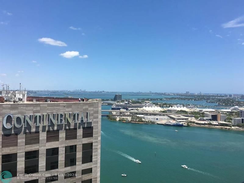 335 S Biscayne Blvd #4004, Miami, Florida image 3