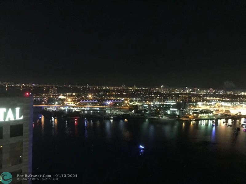 335 S Biscayne Blvd #4004, Miami, Florida image 4