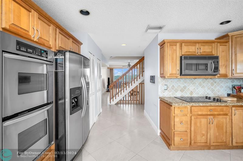4026 N Ocean Dr, Hollywood, Florida image 11