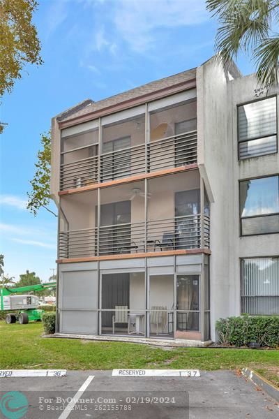 6301 N University Dr #319, Tamarac, Florida image 32
