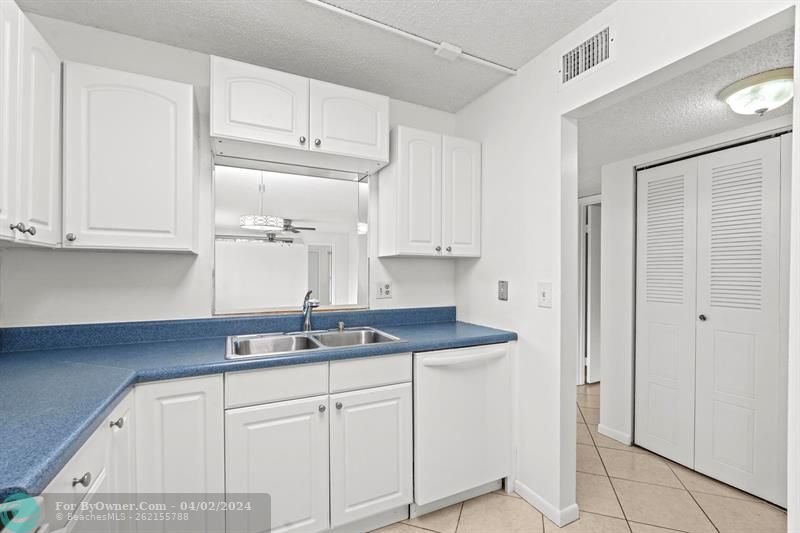 2805 SW 22nd Ave #108, Delray Beach, Florida image 13