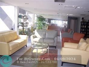 2208 S Cypress Bend Dr #202, Pompano Beach, Florida image 33