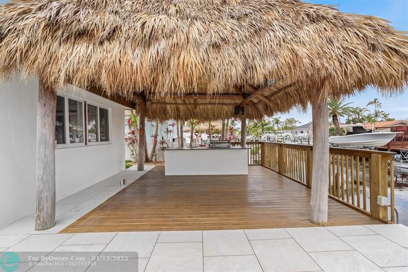 Tiki Hut With Built-in Grill And Bar Sink