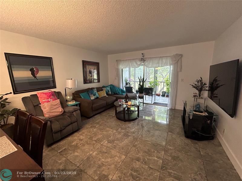 1050 Country Club Dr #304, Margate, Florida image 6
