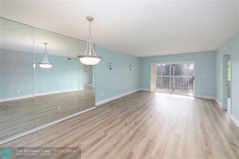 9511 Weldon Cir #414, Tamarac, Florida image 14