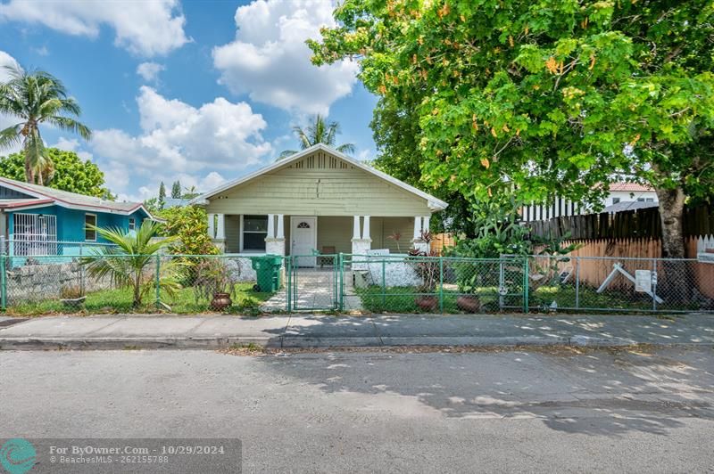 221 NW 33rd St, Miami, Florida image 8