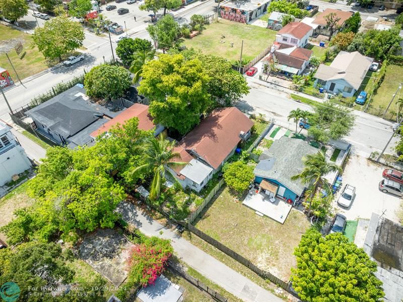 221 NW 33rd St, Miami, Florida image 9