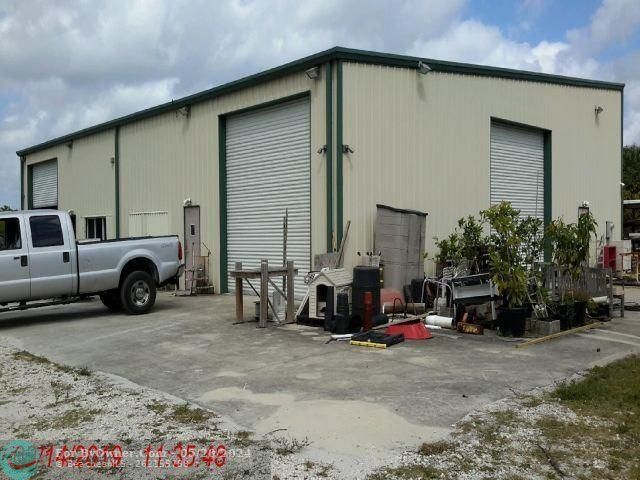 4077 SW 121st Ter, Davie, Florida image 3
