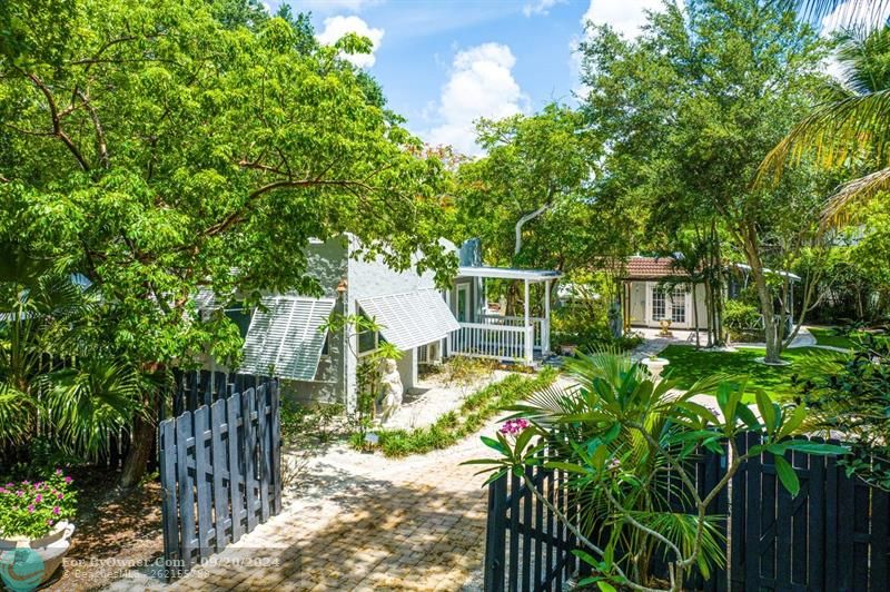 1425 SW 8th Ct, Fort Lauderdale, Florida image 6