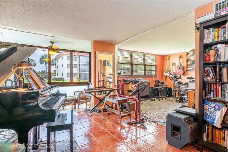 820 S Hollybrook Dr #101, Pembroke Pines, Florida image 5