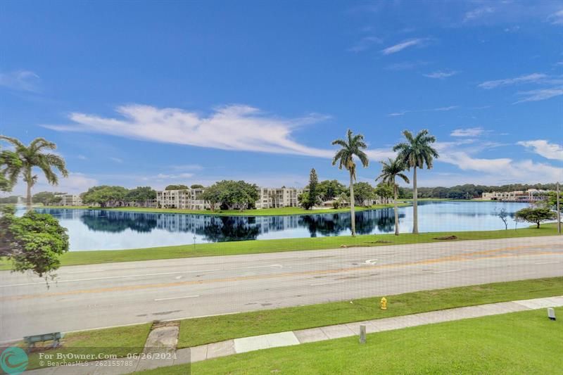 9480 Tangerine Pl #304, Davie, Florida image 2