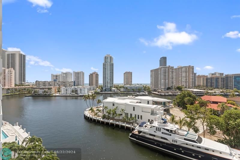 137 Golden Isles Dr #706, Hallandale Beach, Florida image 46