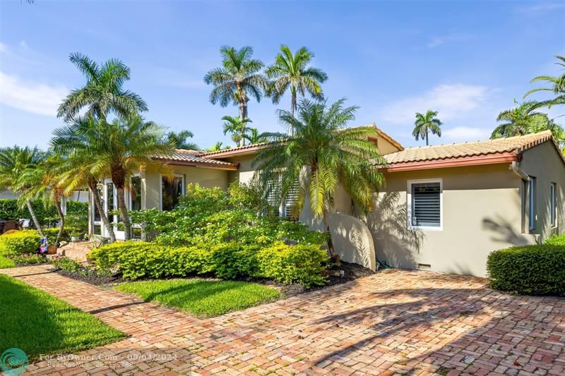 359 Poinciana Dr, Fort Lauderdale, Florida image 37