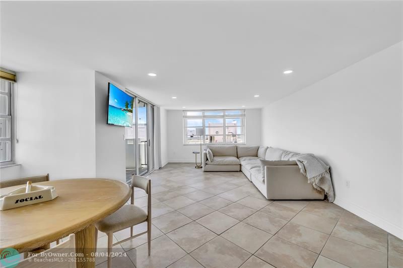 2750 NE 183rd St #2202, Aventura, Florida image 16