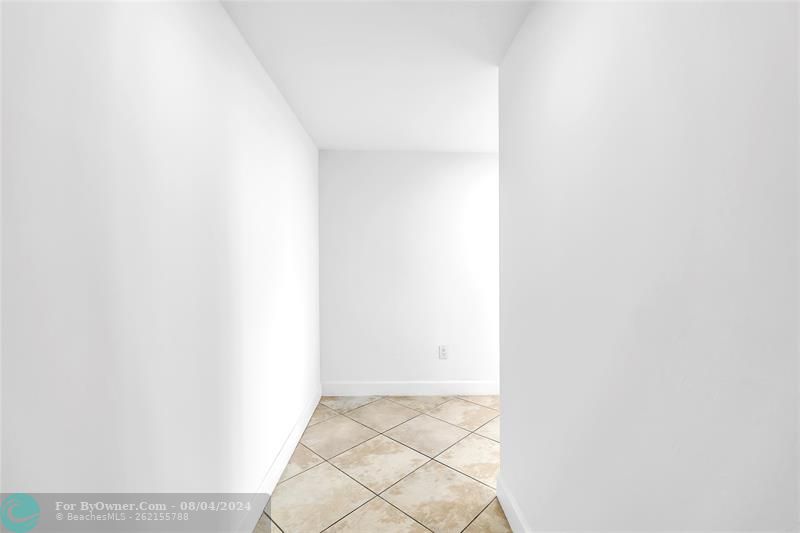 2750 NE 183rd St #2202, Aventura, Florida image 19