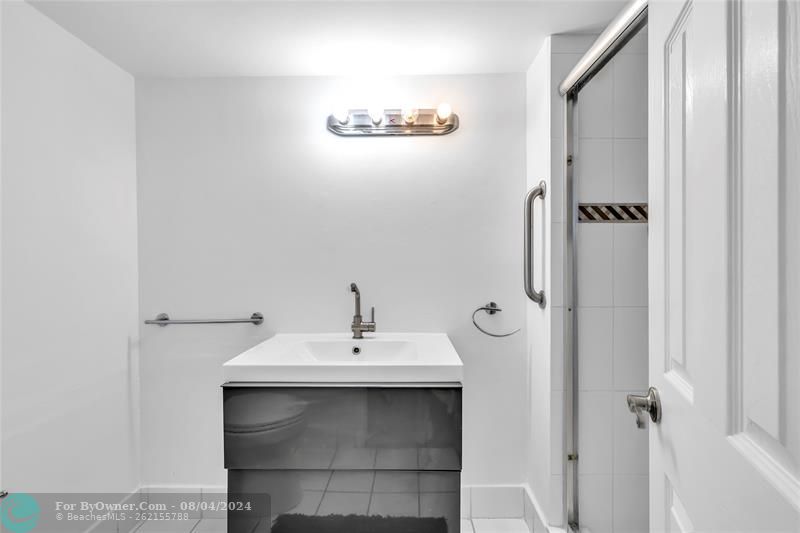 2750 NE 183rd St #2202, Aventura, Florida image 23