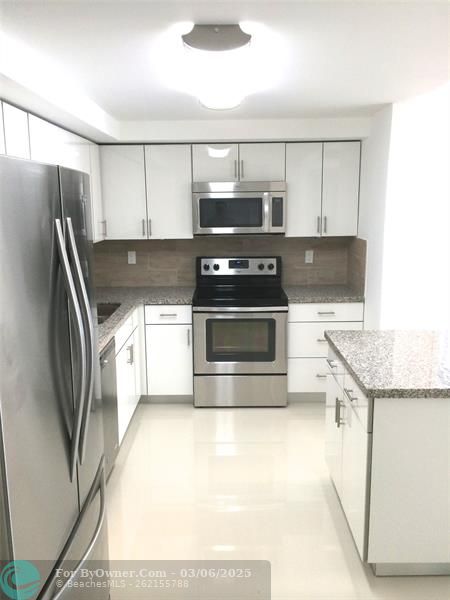 19380 Collins Ave #516, Sunny Isles Beach, Florida image 11