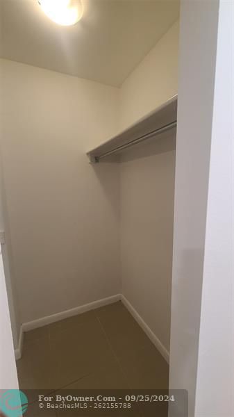 20100 W Country Club Dr #1007, Aventura, Florida image 37