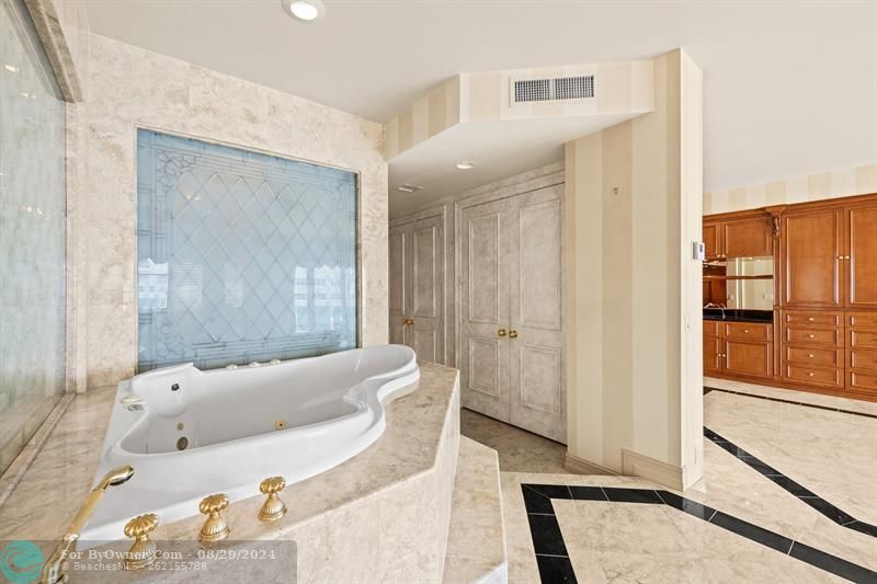 3430 Galt Ocean Dr #1711, Fort Lauderdale, Florida image 22