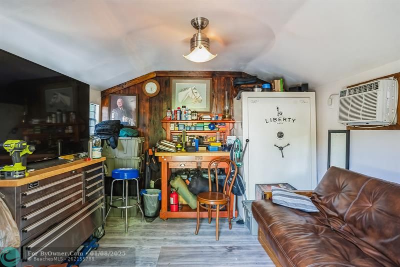 824 SE 12th St, Fort Lauderdale, Florida image 19