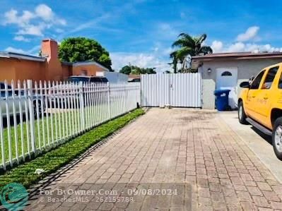 Paved/Concrete Driveway for 1815 NW 121st ., Miami, FL
