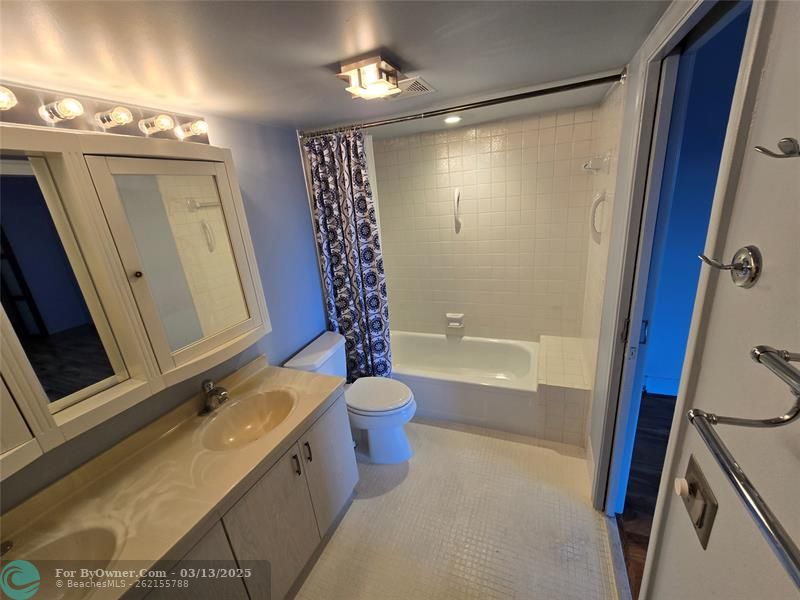 2504 Antigua Ter #E4, Coconut Creek, Florida image 16