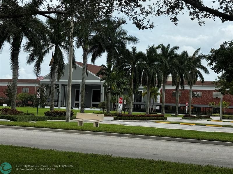 CLUBHOUSE