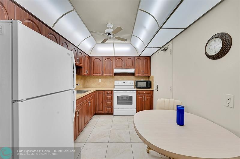 10777 W Sample Rd #408, Coral Springs, Florida image 7