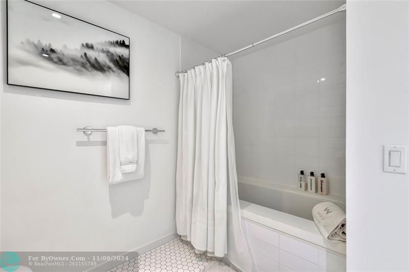 401 N Birch Rd #504, Fort Lauderdale, Florida image 26