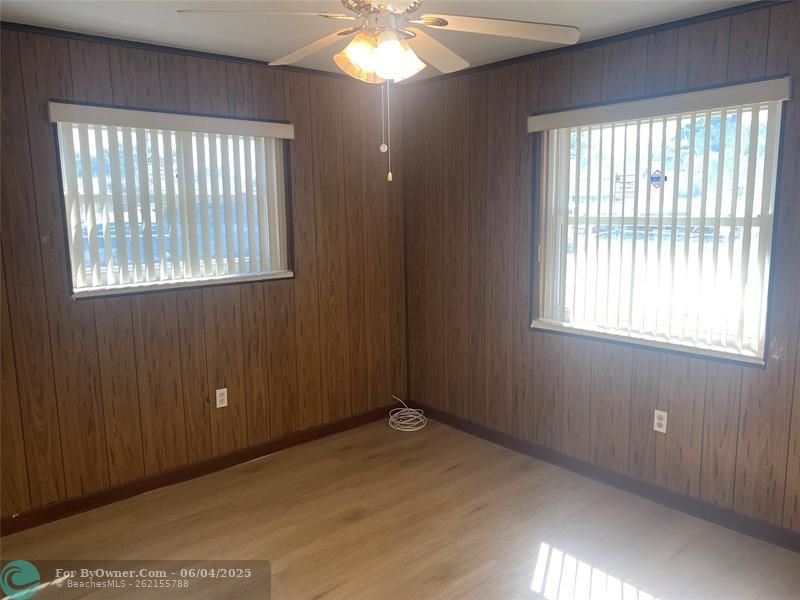 8221 NW 14th Pl, Miami, Florida image 18