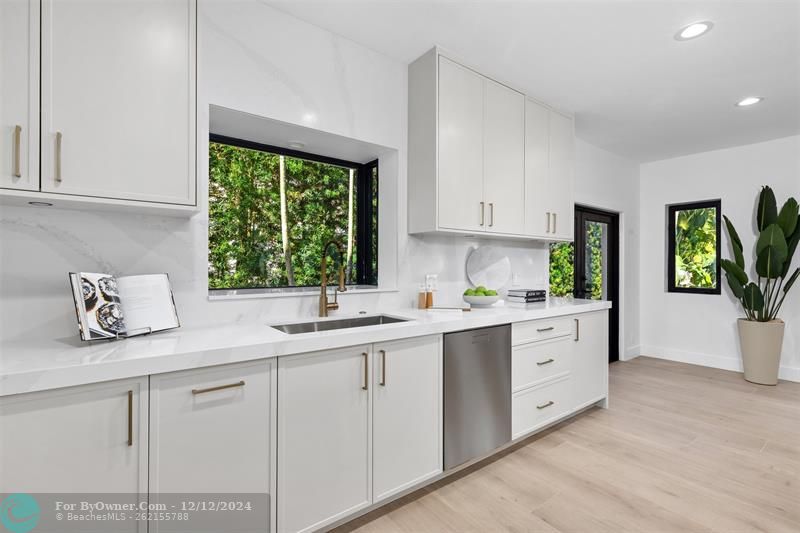 27 Pelican Dr, Fort Lauderdale, Florida image 24