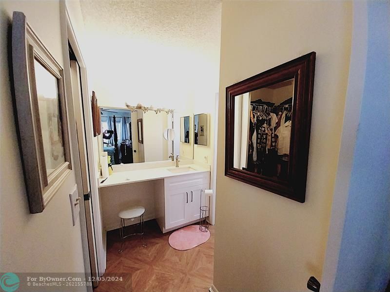 10693 W Clairmont Cir #107, Tamarac, Florida image 17