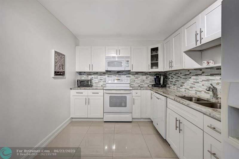 531 N Ocean Blvd #1504, Pompano Beach, Florida image 10