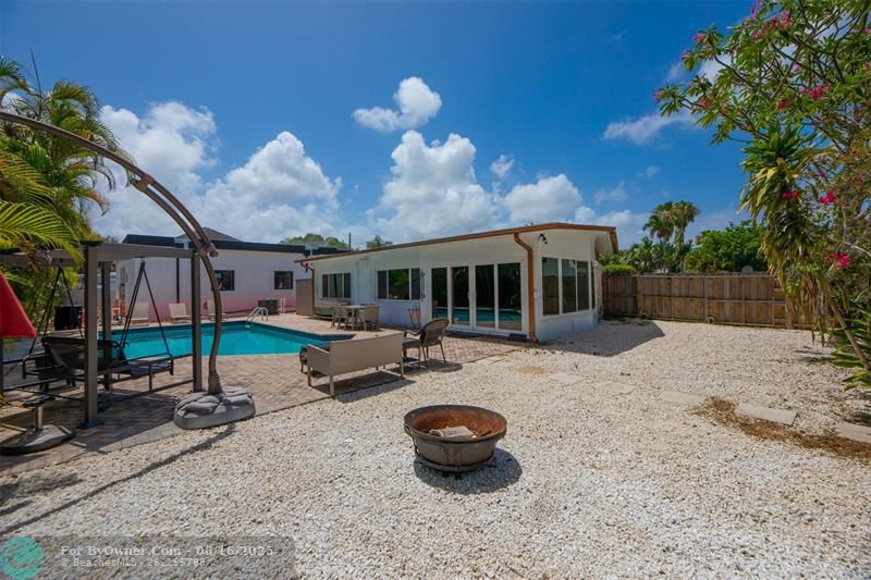 1642 NE 8th St, Fort Lauderdale, Florida image 45