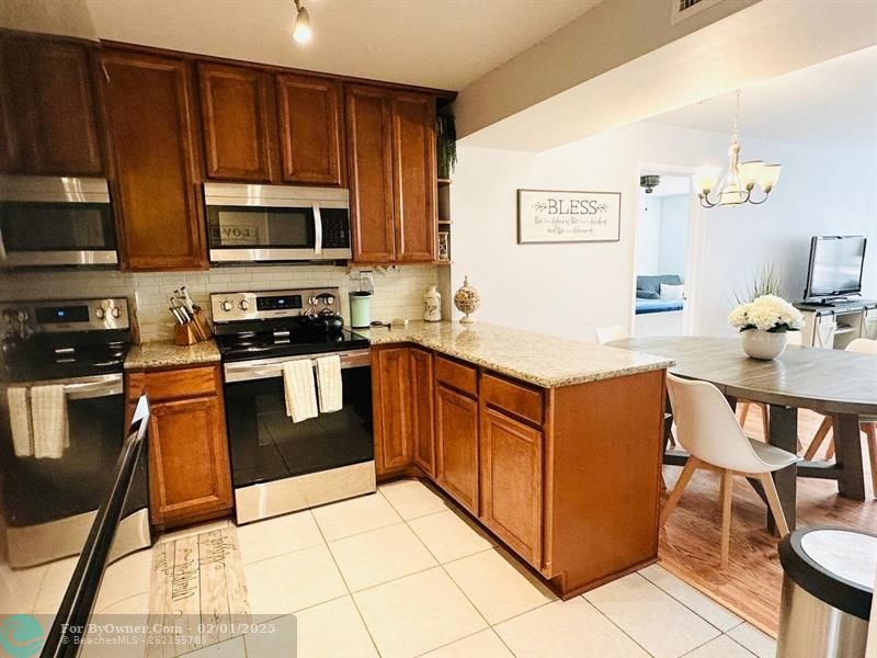 9300 SW 8th St #214, Boca Raton, Florida image 10
