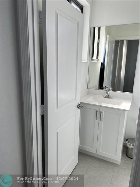 801 NE 211 Street, Miami, Florida image 28