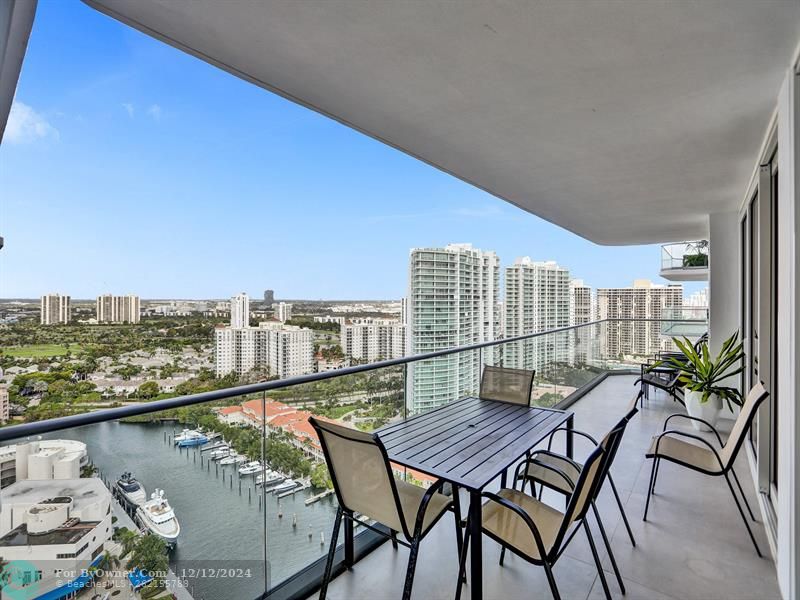 19707 Turnberry Way #27L, Miami, Florida image 3