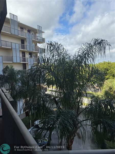 3301 N Country Club Dr #506, Miami, Florida image 18